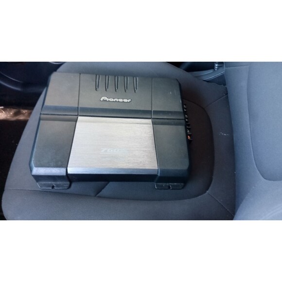 Pioneer GM-5300T 2-Channel Car Amplifier - Picture 1 of 5